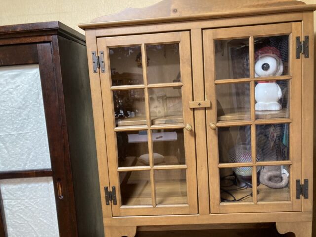 本棚扉の透明ガラス交換｜大阪府の施工写真