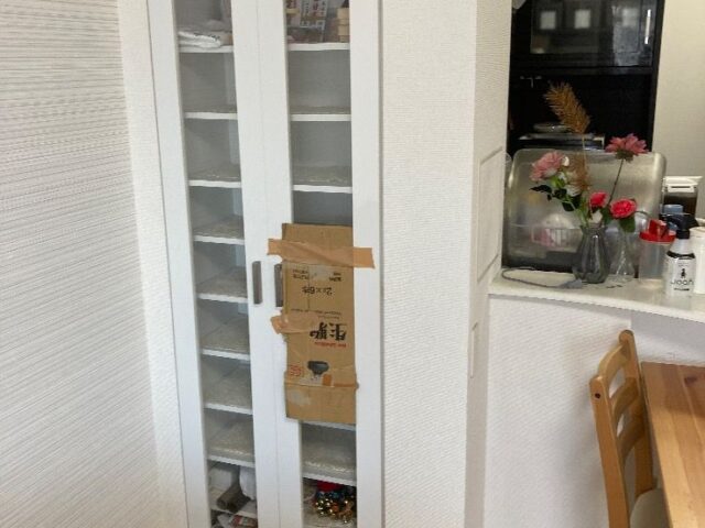 備え付け食器棚のFL3交換｜大野城市の施工写真