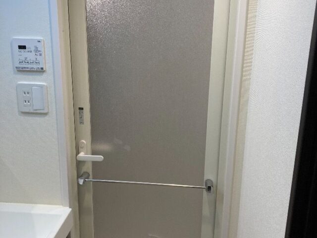 浴室ドアのアクリル交換｜東京都（2）の施工写真